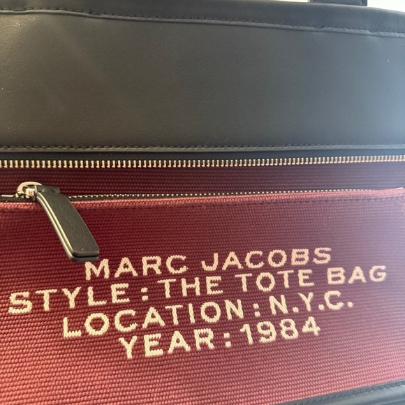 Marc Jacobs The Inside Out Jacquard Medium Tote Bag - Picture 4 of 13